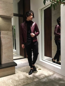 「アイテム（ライダースジャケット、レッド系）」を使った、宍戸さん（メンズ・173cm）の冬コーディネート