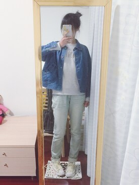 奇莫莉さんのコーディネート