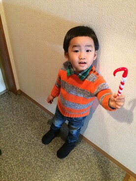 「OLD NAVY（オールドネイビー）のアイテム（ニット/セーター、オレンジ系）」を使った、★miiikiii★さん（キッズ・100cm）の冬コーディネート
