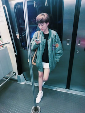 「LouisVuitton」｜「アイテム（ライダースジャケット）」を使った、Albee Kさん（レディース・161cm）の冬コーディネート