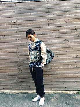 「MANASTASH（マナスタッシュ）のアイテム（マウンテンパーカー）」を使った、JinwooParkさん（メンズ・174cm）の秋コーディネート