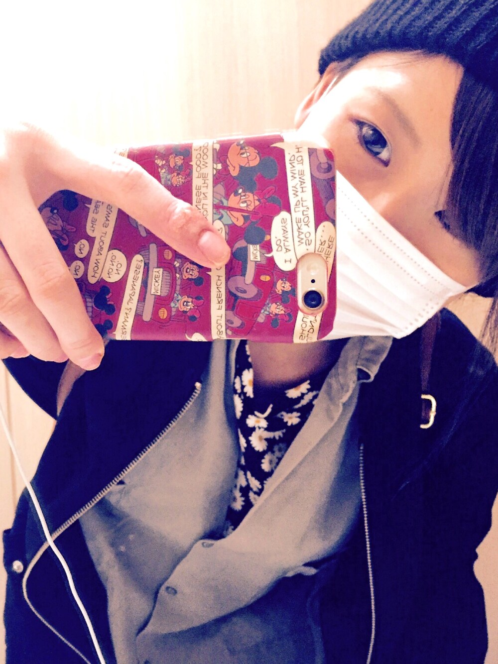 「カジュアルコーデ」｜「ビックカメラのアイテム（その他小物、レッド系）」を使った、らーめん 23さん（レディース・159cm）の春コーディネートの1枚目の写真