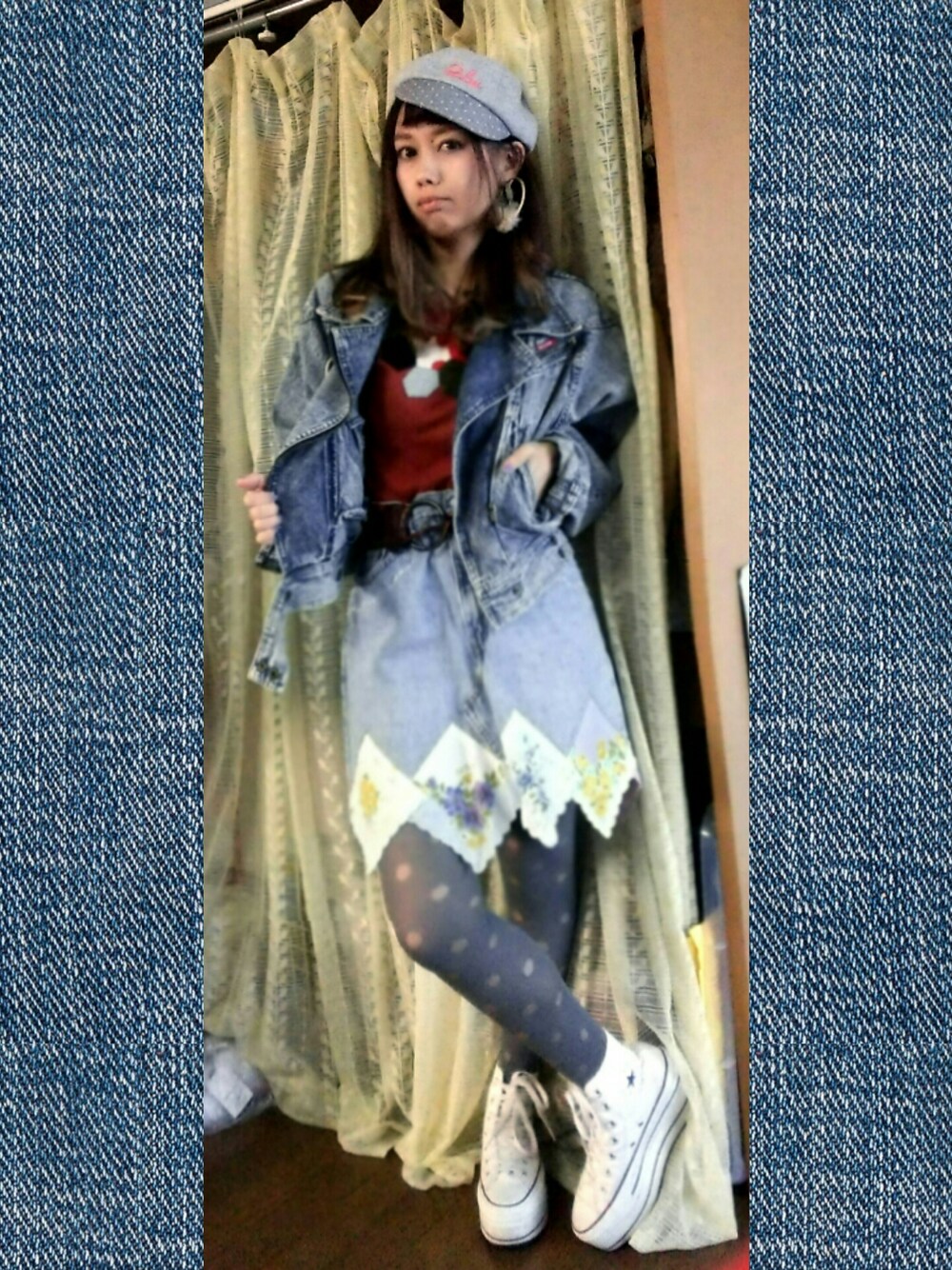 「古着」｜「ムチャチャのアイテム（Tシャツ/カットソー、レッド系）」を使った、かおりん★さん（レディース・152cm）の秋コーディネートの1枚目の写真