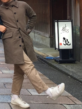 「アイボリー」｜「アイテム（ステンカラーコート）」を使った、マッシュマンさん（メンズ・163cm）の冬コーディネート
