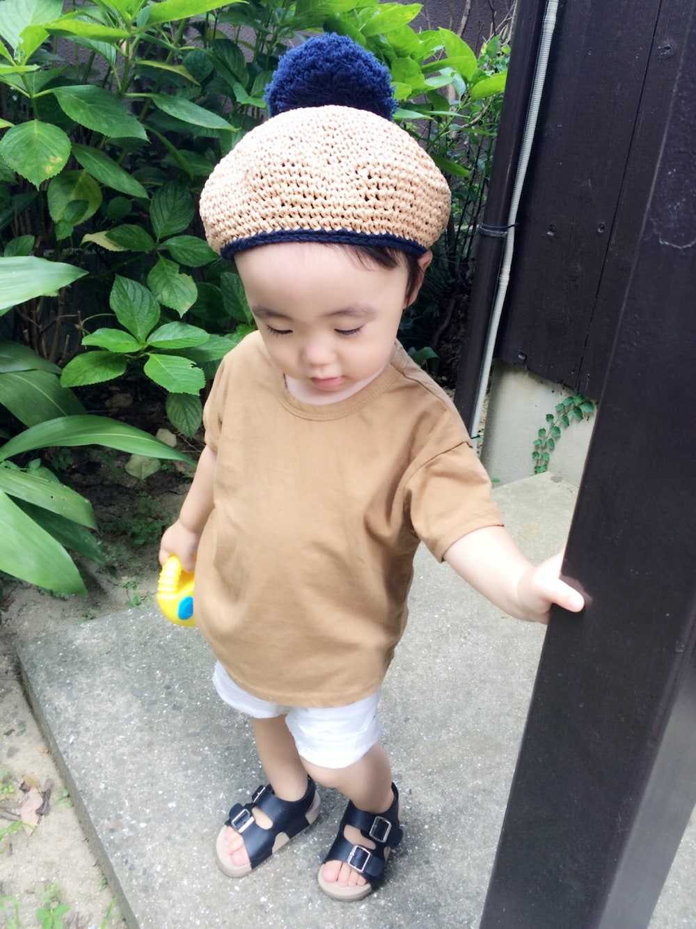 「夏コーデ、男の子コーデ、キッズコーデ、コーヒーカラーコーデバトン、manmaru.a、麦わらベレー帽」｜「manmaru.aのアイテム（帽子、ベージュ系）」を使った、yuuu_iiiさん（キッズ・80cm）の夏コーディネートの1枚目の写真