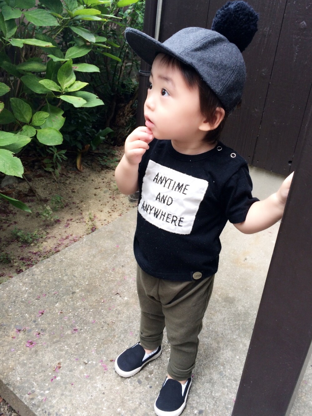 「男の子コーデ、キッズコーデ、秋のコーデ、キャップ」｜「韓国子供服のアイテム（キャップ、グレー系）」を使った、yuuu_iiiさん（キッズ・80cm）の秋コーディネートの1枚目の写真