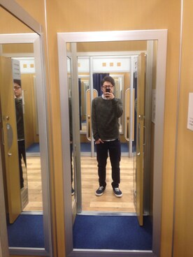 「UNIQLO（ユニクロ）のアイテム（Denim pants、ブルー系）」を使った、こうたほうじょうさんの冬コーディネート