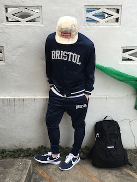 「F.C.R.B.（エフシーアールビー）のアイテム（ブルゾン）」を使った、Sunaoさん（メンズ・171cm）の春コーディネート