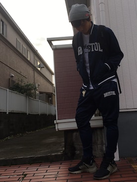 「F.C.R.B.（エフシーアールビー）のアイテム（ブルゾン）」を使った、Sunaoさん（メンズ・171cm）の秋コーディネート