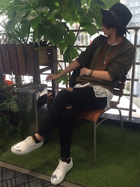 「Ambassadors of minimalismのアイテム」を使った、KAZUKIさん（レディース・168cm）の秋コーディネート