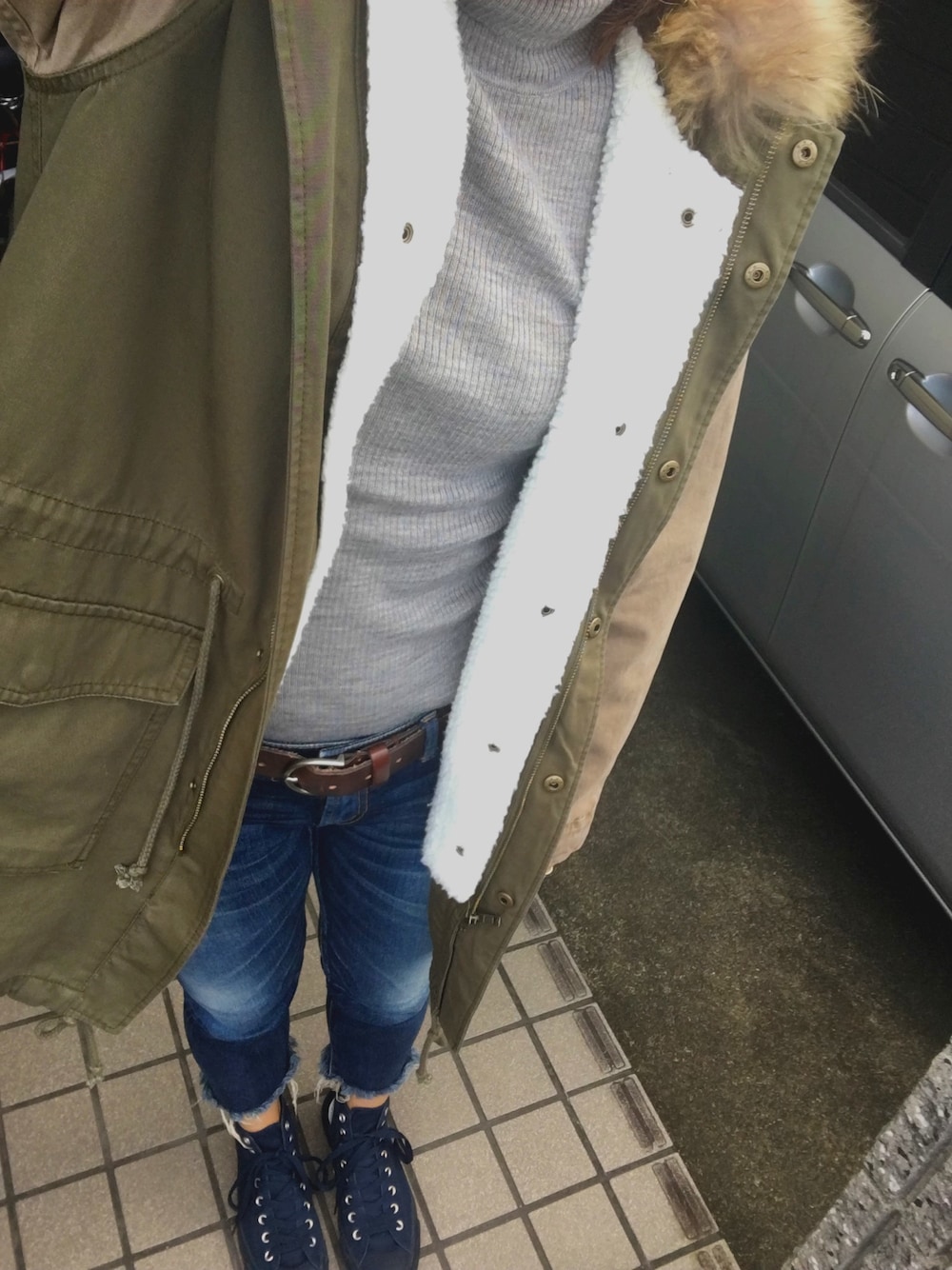 「UNIQLOのアイテム（ニット/セーター、グレー系）」を使った、yu-koさん（レディース・163cm）の冬コーディネートの1枚目の写真