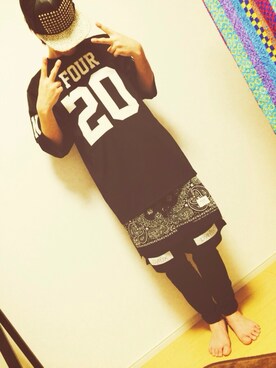 「UNIF（ユニフ）のアイテム（Tシャツ/カットソー）」を使った、maaamo.さん（メンズ・173cm）の夏コーディネート