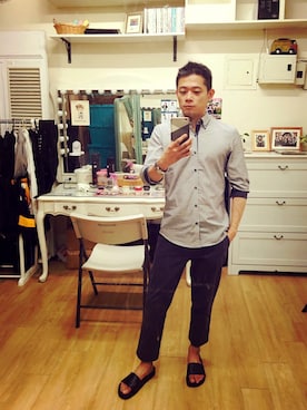 「TOPMAN（トップマン）のアイテム（サンダル）」を使った、Julian Taiさん（メンズ・174cm）の夏コーディネート