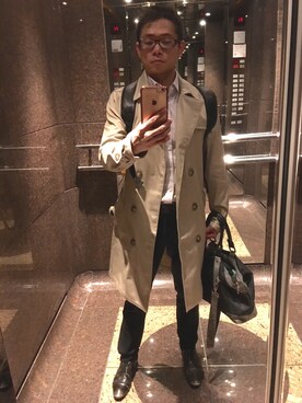 「TOPMAN（トップマン）のアイテム（トレンチコート）」を使った、Julian Taiさん（メンズ・174cm）の冬コーディネート