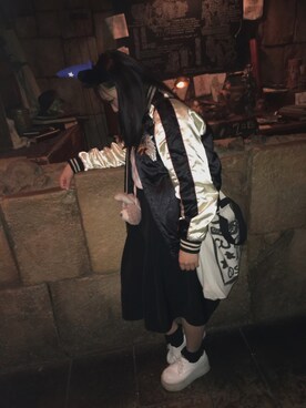 「真っ黒コーデ」｜「アイテム（スタジャン）」を使った、hikariさん（レディース・157cm）の春コーディネート