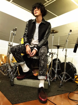 「LAD MUSICIAN（ラッドミュージシャン）のアイテム（スタジャン）」を使った、安田貴広さん（メンズ・174cm）の秋コーディネート