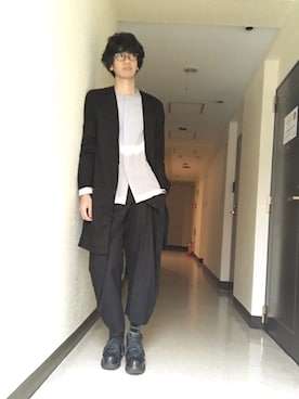 「ラッドミュージシャン」｜「アイテム（チノパンツ）」を使った、安田貴広さん（メンズ・174cm）の秋コーディネート