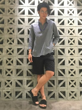 「アイテム（アンクレット）」を使った、鈴木隆文さん（メンズ・178cm）の春コーディネート