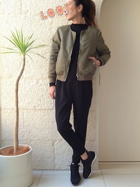 「niko and...（ニコアンド）のアイテム（MA-1）」を使った、ayaさん（レディース・161cm）の冬コーディネート