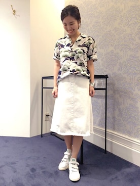 「HELIOPOLE（エリオポール）のアイテム（スニーカー）」を使った、hayashiさん（レディース・153cm）の春コーディネート