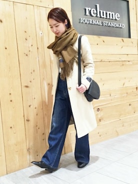 「relume」｜「アイテム（チェスターコート）」を使った、JOURNAL STANDARD relumeくずはモール店 Lady'sスタッフさん（レディース・165cm）の秋コーディネート