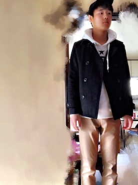「Confirm（コンファーム）のアイテム（ピーコート）」を使った、宇賀神柊人さん（メンズ・183cm）の冬コーディネート