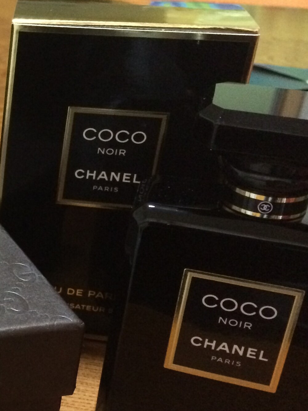 「香水、シャネル」｜「CHANELのアイテム（香水、ブラック系）」を使った、miroさん（レディース・155cm）の秋コーディネートの1枚目の写真