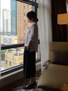 「holiday」｜「アイテム（その他シューズ）」を使った、NicoJinさん（レディース・163cm）の秋コーディネート