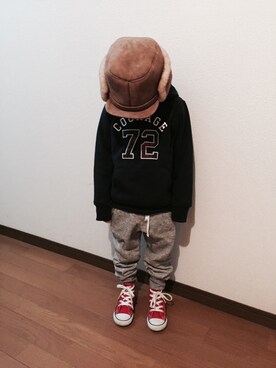 「Right-on KIDS（ライトオンキッズ）のアイテム（パーカー、ブルー系）」を使った、るかるかさん（メンズ・165cm）の冬コーディネート