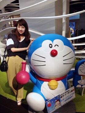 「MARC JACOBS（マークジェイコブス）のアイテム（サンダル）」を使った、Sneさん（レディース・169cm）の秋コーディネート