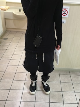 「COMME des GARCONS（コムデギャルソン）のアイテム（財布）」を使った、cmさん（メンズ・170cm）の春コーディネート