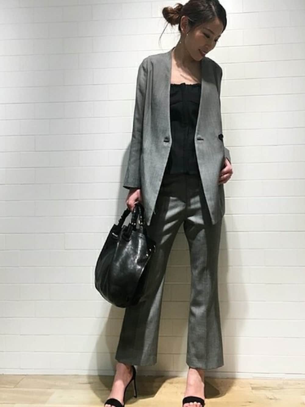 「ジャケット、フレアスカート、セットアップ、ロングジャケット、オケージョン、春、春コーデ、通勤コーデ、セットアップスタイル、スーツスタイル」｜「Nobleのシャークスキン ロングジャケット◆（その他アウター、ブラック系）」を使った、rikaさん（レディース・166cm）の冬コーディネートの1枚目の写真