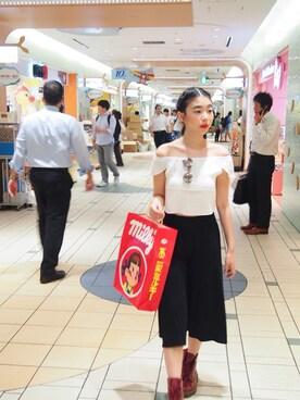 「pikachu」｜Adelinechanhyさん（レディース・161cm）の秋コーディネート