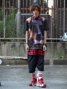 「GIVENCHY（ジバンシイ）のアイテム」を使った、ヴォルカンアンドアフロダティさん（メンズ・176cm）の秋コーディネート