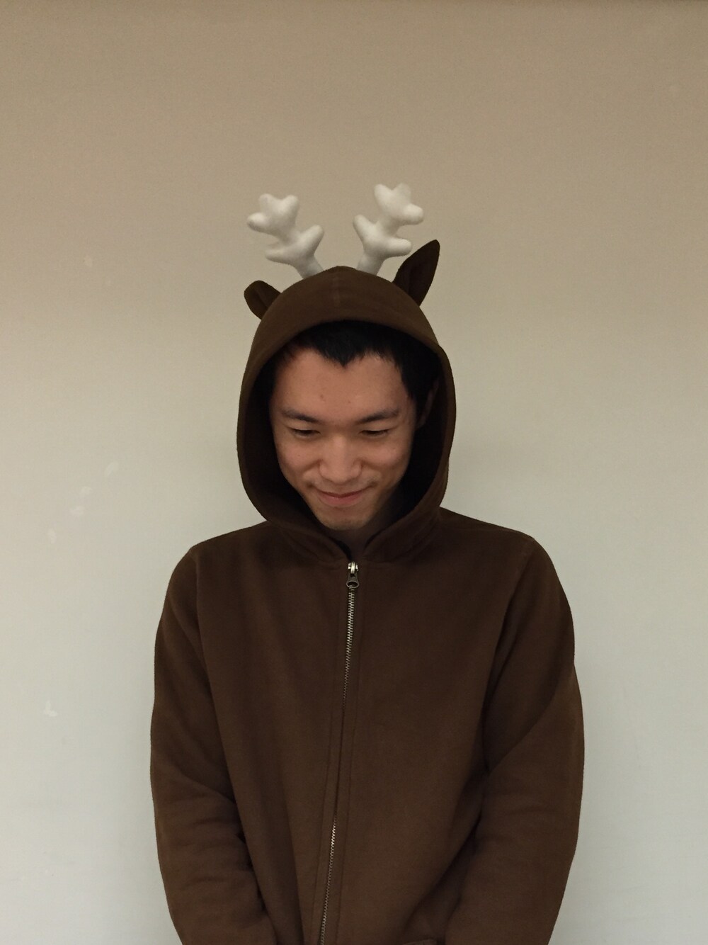 「2% TOKYOのアイテム（スラックス、グレー系）」を使った、Hyper Chanさん（メンズ・178cm）の秋コーディネートの1枚目の写真