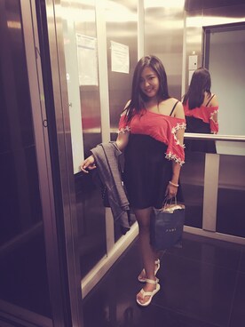 Elaine Leeさんのコーディネート