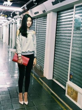 「SAINT LAURENT PARIS（サンローランパリ）のアイテム（スウェット）」を使った、E🐰さん（レディース・163cm）の夏コーディネート