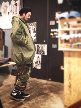 「ワイドシルエット」｜「アイテム（ミリタリージャケット）」を使った、Chizumaruさん（メンズ・180cm）の春コーディネート