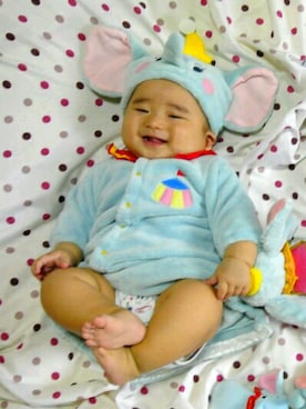 「Disney babyのベビー/着ぐるみロンパース（ロンパース、ブルー系）」を使った、おーすけさん（キッズ・80cm）の春コーディネート