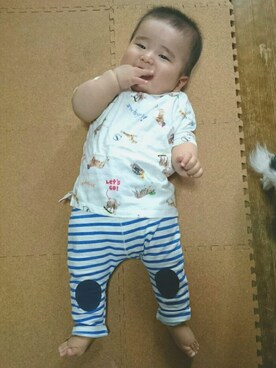 「ZARA KIDSのベビー/半袖Tシャツ（Tシャツ/カットソー、ホワイト系）」を使った、おーすけさん（キッズ・80cm）の夏コーディネート