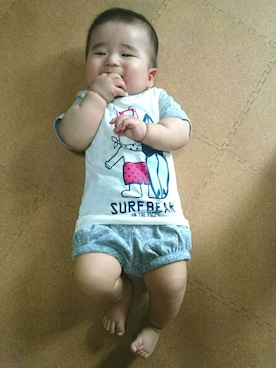 「babyGAP（babyGAP）のベビー/かぼちゃパンツ（その他パンツ、グレー系）」を使った、おーすけさん（キッズ・80cm）の夏コーディネート