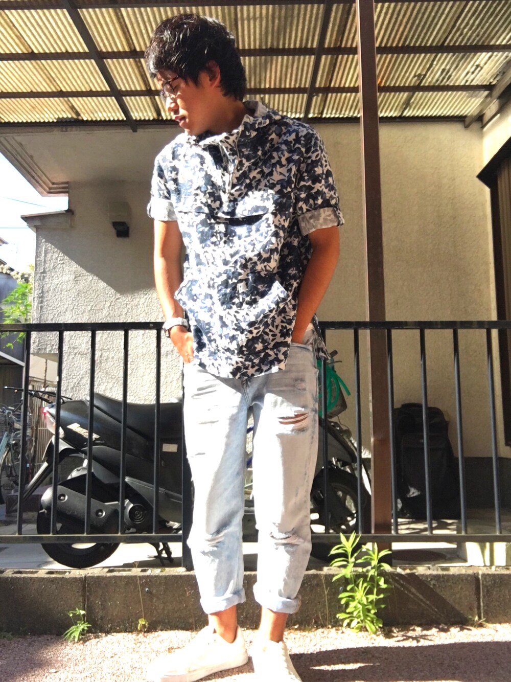 「夏、オトナカジュアル、プチプラ、ZARA、GU、ダメージデニム、ダメージデニムパンツ、麻」｜「ZARAのアイテム（パーカー、その他）」を使った、masAさん（メンズ・168cm）の夏コーディネートの1枚目の写真
