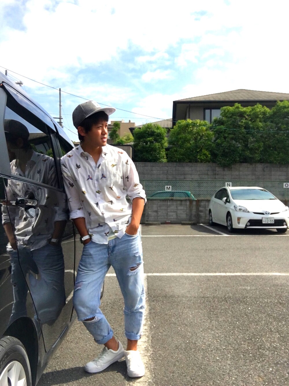 「シンプルコーデ、夏、柄シャツ、爽やかコーデ、ZARA、GU、ダメージデニムパンツ、鳥柄、音楽で繋がる、プチプラ」｜「ZARAのアイテム（シャツ/ブラウス、その他）」を使った、masAさん（メンズ・168cm）の夏コーディネートの1枚目の写真