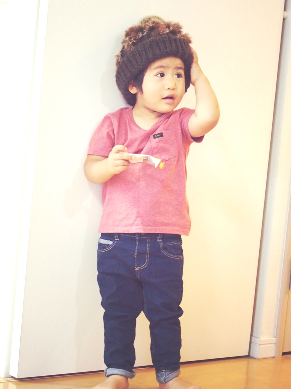 「キッズコーデ、LEE、ZARA KIDS、おとこのこ」｜「LeeのポケットＴシャツ　杢カラー（Tシャツ/カットソー、レッド系）」を使った、sakuさん（キッズ・90cm）の秋コーディネートの1枚目の写真
