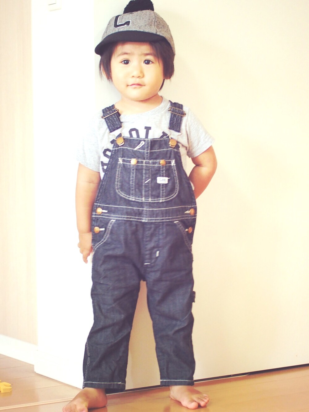 「kidsfashion、男の子、LEE、オーバーオール」｜「LeeのOVERALLS DENIM OW（サロペット/オーバーオール、ブルー系）」を使った、sakuさん（キッズ・90cm）の秋コーディネートの1枚目の写真