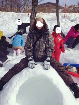 「アイテム（ボディバッグ/ウエストポーチ、グリーン系）」を使った、meiさん（レディース・168cm）の冬コーディネート