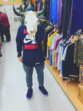 「NIKE SPORTSWEAR（ナイキスポーツウェアー）のアイテム（その他パンツ、ブラック系）」を使った、KSKさん（メンズ・164cm）の秋コーディネート