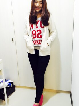 「アイテム（ジャージ）」を使った、Serenaさん（レディース・166cm・20代）の冬コーディネート