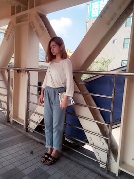 「アイテム（フレグランス）」を使った、Serenaさん（レディース・166cm・20代）の秋コーディネート