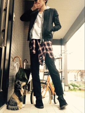 「STUDIOUS（ステュディオス）のアイテム（ミリタリージャケット）」を使った、yusukeさん（メンズ・173cm）の春コーディネート